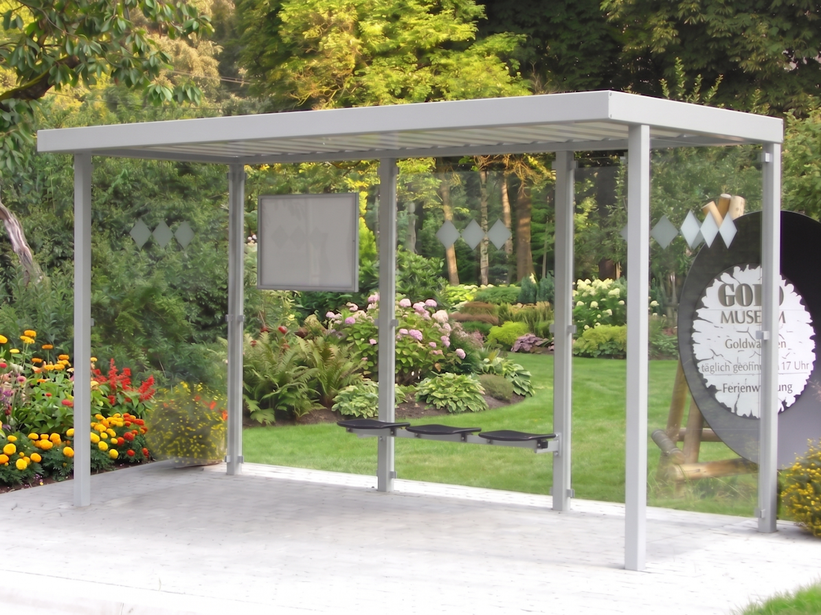 Fahrgastunterstand in gewählter Farbe